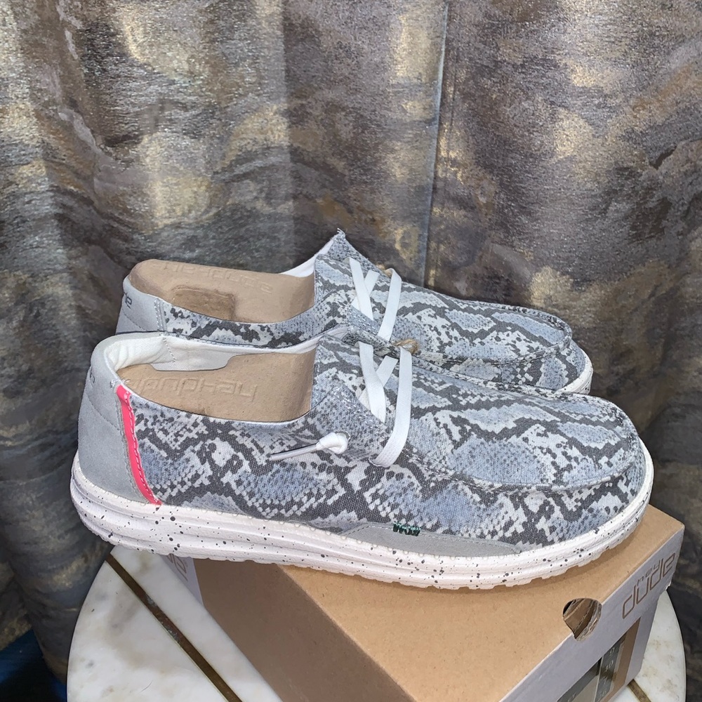 Hey Dude Women's Wendy Woven Jungle Size 9